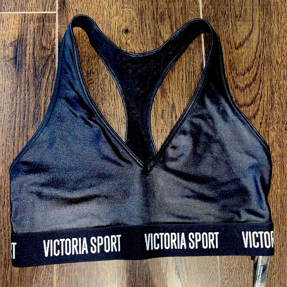 NWOT Victoria’s Secret Sports Bra